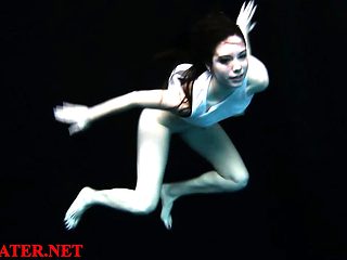 Amateur in the dark pool