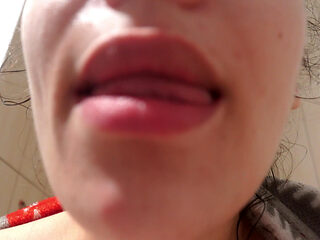 My Indian Stepsister Brushes Her Teeth and Then Makes a Square Mouth