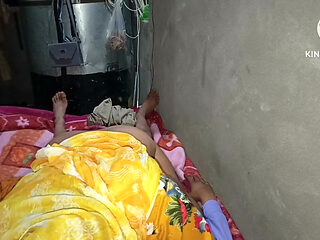 The Father-in-law Made the Daughter-in-law's Pussy Wet