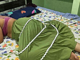 Beautiful Sindu Aunty Hot Sex
