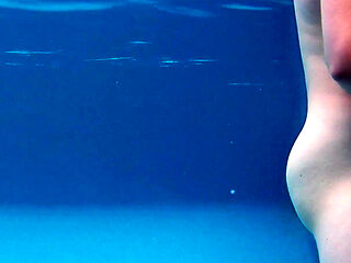 My Darling Fucks Me in the Pool of the Villa!