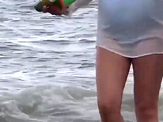 Video1-3 - Latina Stepmom Shows off and Masturbates on the Beach