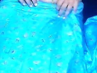 Desi Maid Dressed with Wire's Saree to Seduced