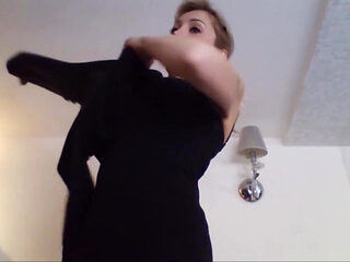 Smokin Fetish! See How I Relax Myself on the Wc with Cigarettes