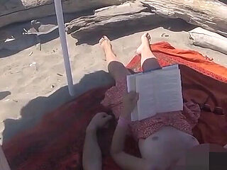 Risky Handjob on the Canary Beach Caught Reading a Book - Misscreamy