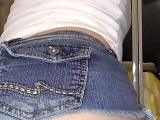 A Voicemail to My Perverted Stepsister Erotic Audio