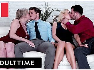 Busty Swingers Savannah Bond & Dee Williams Swap Husbands - French Subtitles