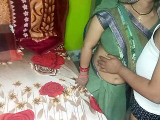 Desi Aunty Hot Homemade Sex - Indian Bhabhi Blowjob & First Time Anal with Husband