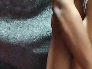 Sensual Amateur Couple Sex - Cutie Gets a Perfect Fuck and an Amazing Creampie Instead of Reading!