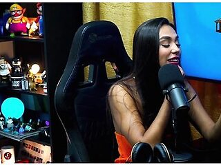 The Carioca Loved The Podcast Presenters Cock, Wanted To Put The Plug In The Ass - Papum No Barraco