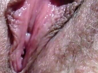 Wet cumming in HD. Big clit play & orgasm