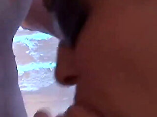 Susi and Sandra Let Themselves Be Inseminated