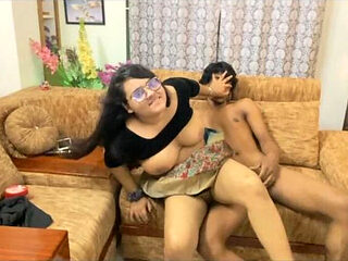 Bhabhi Devar Sex - Bengali Wife in Saree Gets BBC Doggystyle Fuck