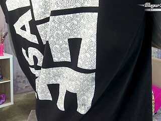 Natural Anuskatzz and Mugur Porn at small tits dirt