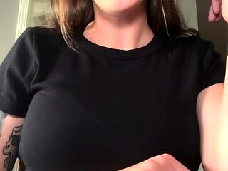 Giantess Ashton - Dinner Date