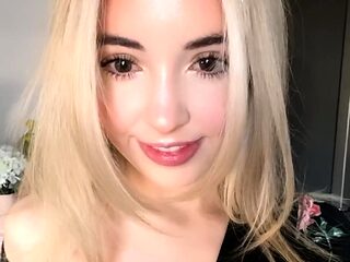 Blonde teen Sierras first erotic masturbation video