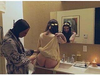 Lily Thot Manifests At The Toilet Goddess For Rough Anal Play