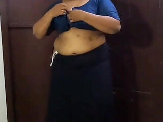 Sexy Bhabi in Blue Saree, Removing Saree to Show Here Sexy Chubby Body. Big Boss and Ass