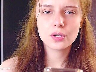 Small-tit Innocent Chick Sienna Kim Is Soloing In The Kitchen