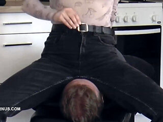 Miss Amy Douxxx Makes Herself Happy on the Slave's Face