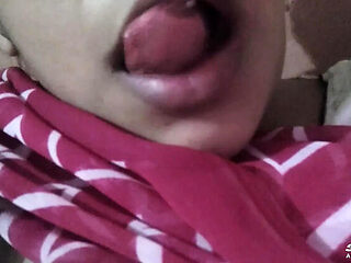 Hot Indian Bhabhi Handjob & Fucking - Desi Homemade Chudai Video