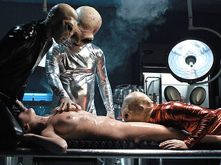 Aliens Gangbang Bukkake - Rissa May