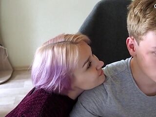 Bold Russian beauty surrenders to intense passion during hub