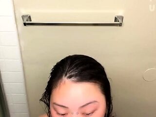 Amateur Webcam Big Boobs Blonde Teen Spit Games