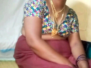 Indian Mallu Aunty Sex with Homemade Romance
