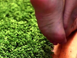 Slutty babe foot fetish deep fucking