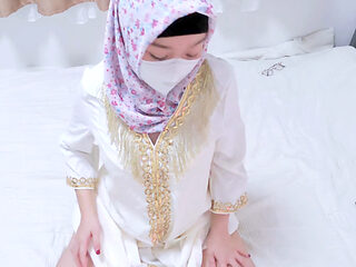 POV: Malaysian Hijabi Girl Teasing You With White Abaya Showing Off Her Big Booty