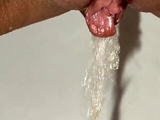 Morning Collection of Yellow Urine! Showing off My Dirty Pads!