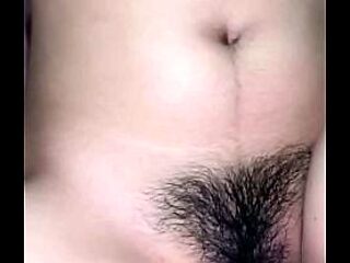 White girlfriend gets creampied nonstop by her black-haired boyfriend