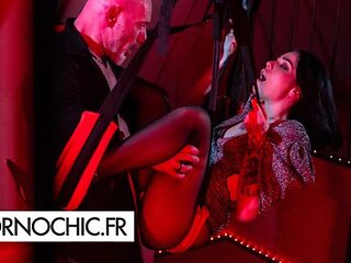 PORNOCHIC - blonde scene