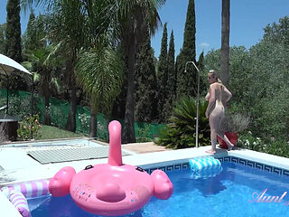 41yo Big Tit MILF Keira Gets Naughty by the Pool