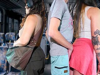 LadyRomas Bus Stranger Dirty-Talk