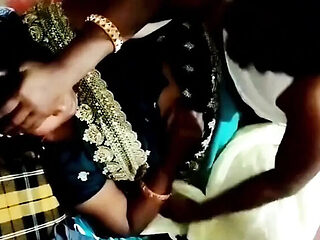 Indian First Time Sex - Hot Girl Hardcore Chudai Video in Hindi HD