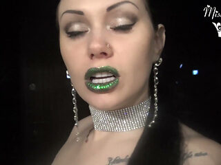 Cum hard to my green glittery lips