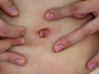 (en) Nonoka Ozaki Invites You to Her Room to Push a Finger Deep Into Her Navel