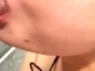 BG Blowjob Close Up Facial