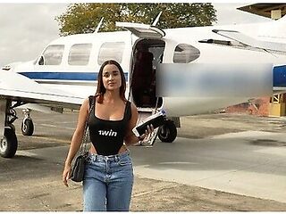 Colombian Model Fucks Her Assistant On A Private Jet While The Pilot Sees!