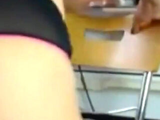 Amateur Sexydea Flashing Ass on Live Webcam