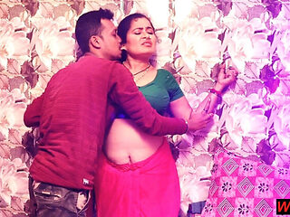 Desi Bhabhi Birthday Sex - Homemade Indian Aunty Seduction & Creampie