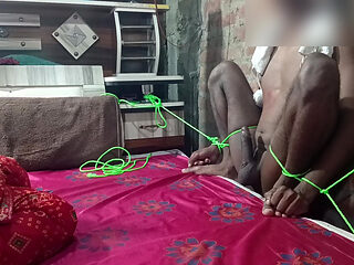 Sister-in-law tied up and fucked her own brother-in-law and masterbated in the room itself.