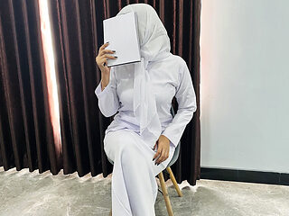 Hijab Nurse and Hospital Director Involved in Sex Scandal