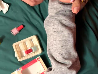 Melove Cleaning Her Toes and Doing Her Nails