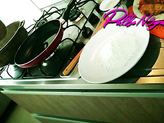 Pablon3grobar - COOKING WITH THE THROATPIE QUEEN