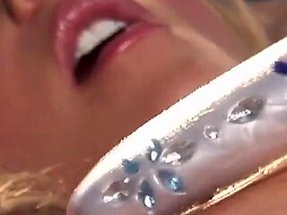 Samantha Ryan first porn a big slut with shaved pussy and platinum blonde loves to get excited with sex toys