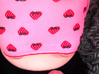 Turning Your GF Onto Cuckolding