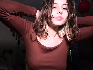 Murmuriel Teen Casting: Russian 18 Year Old Cute Girl Solo Masturbation with Dildo to Orgasm
